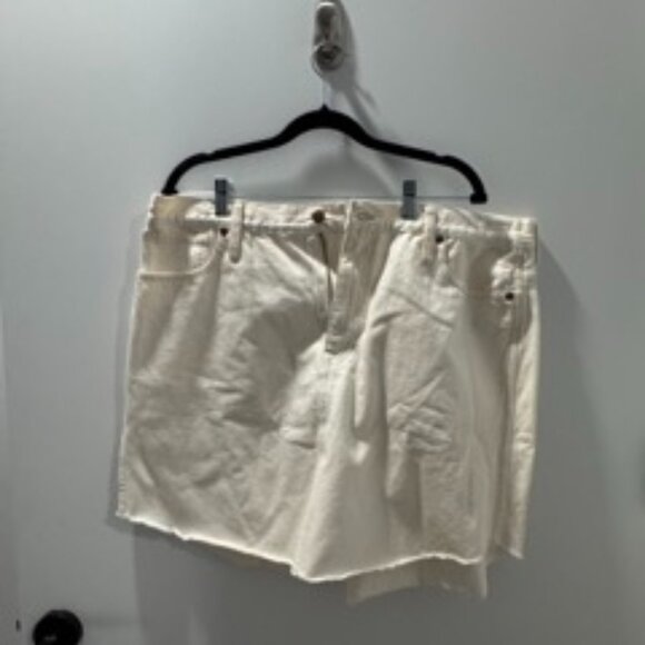 Madewell Dresses & Skirts - Madewell Denim Dolphin-hem mini skirt in vintage canvas NWT